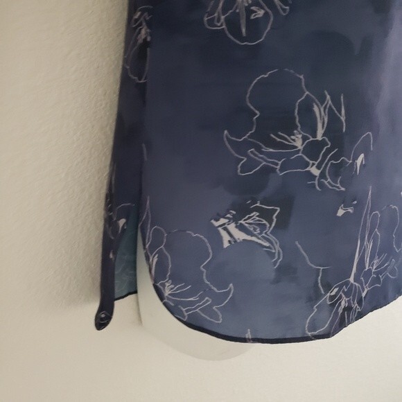 Saks Fifth Avenue Floral Top Small Bell Sleeves Navy Blue Boho Ruffles - Picture 4 of 9